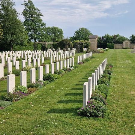 Le Tillois Tilly-sur-Seulles ภายนอก รูปภาพ